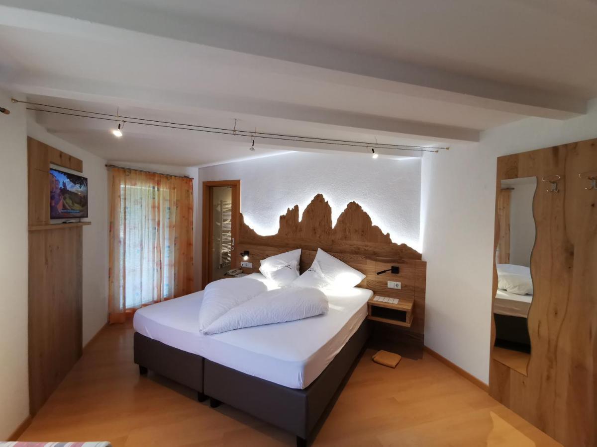 Hotel Akelei บรูนิโก ภายนอก รูปภาพ