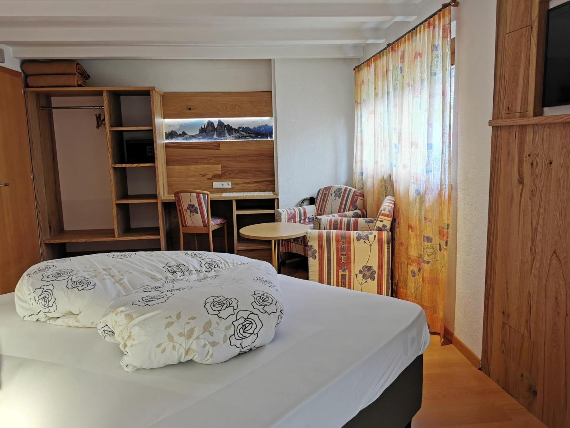 Hotel Akelei บรูนิโก ภายนอก รูปภาพ